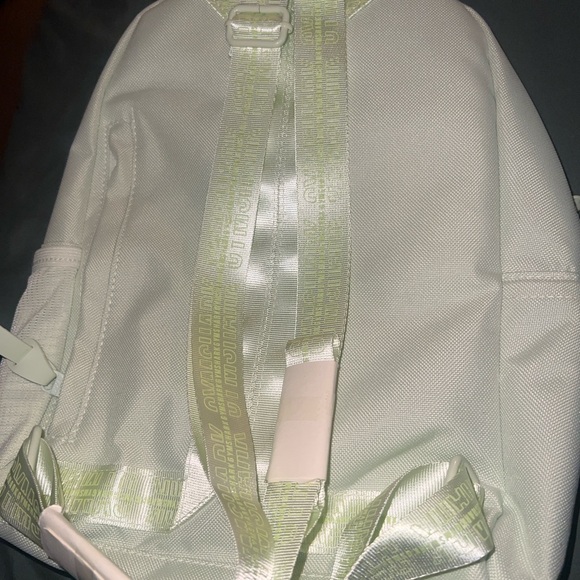 Gymshark like green Backpack - Picture 3 of 5